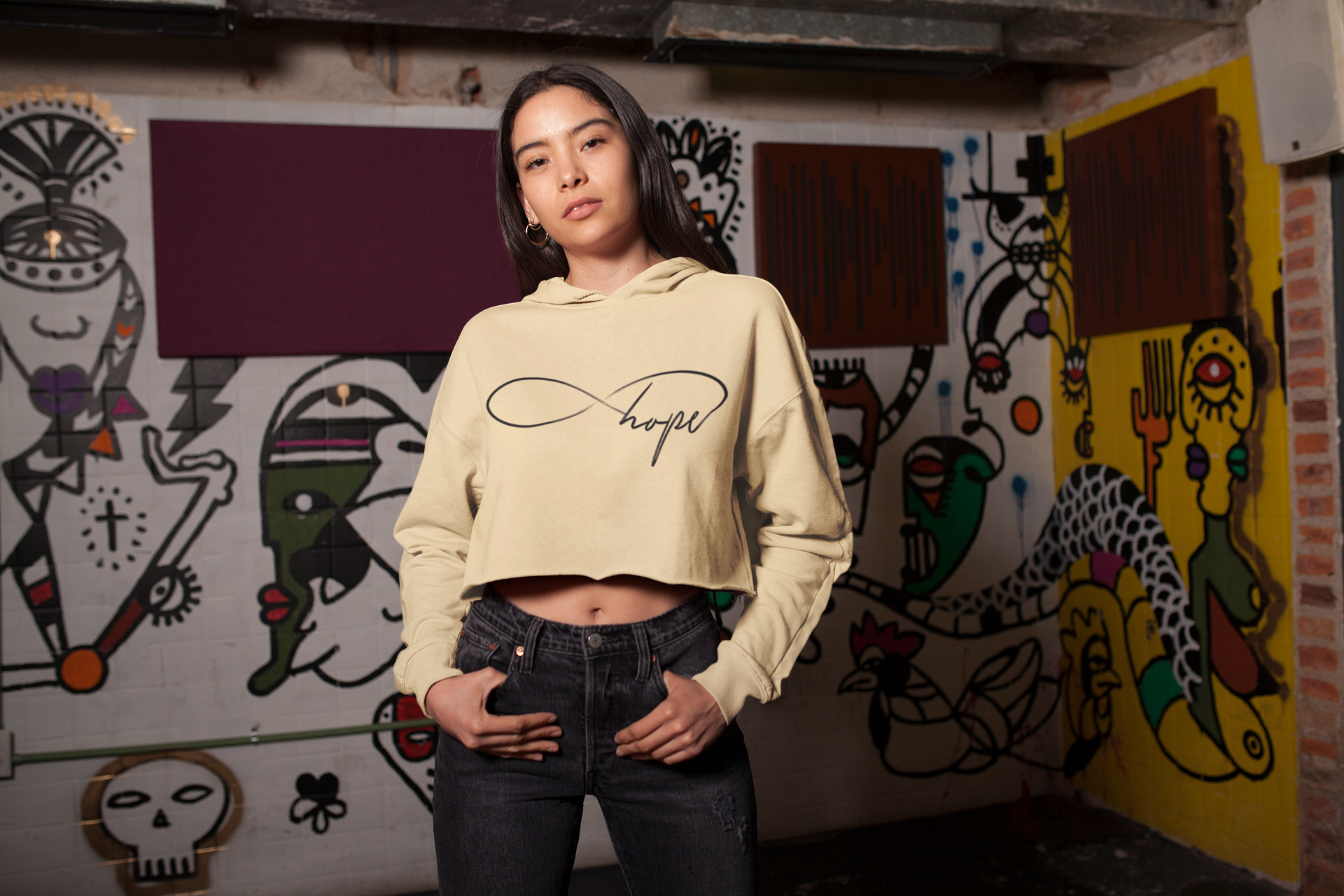 Cropped Sweatshirt/Hoodie