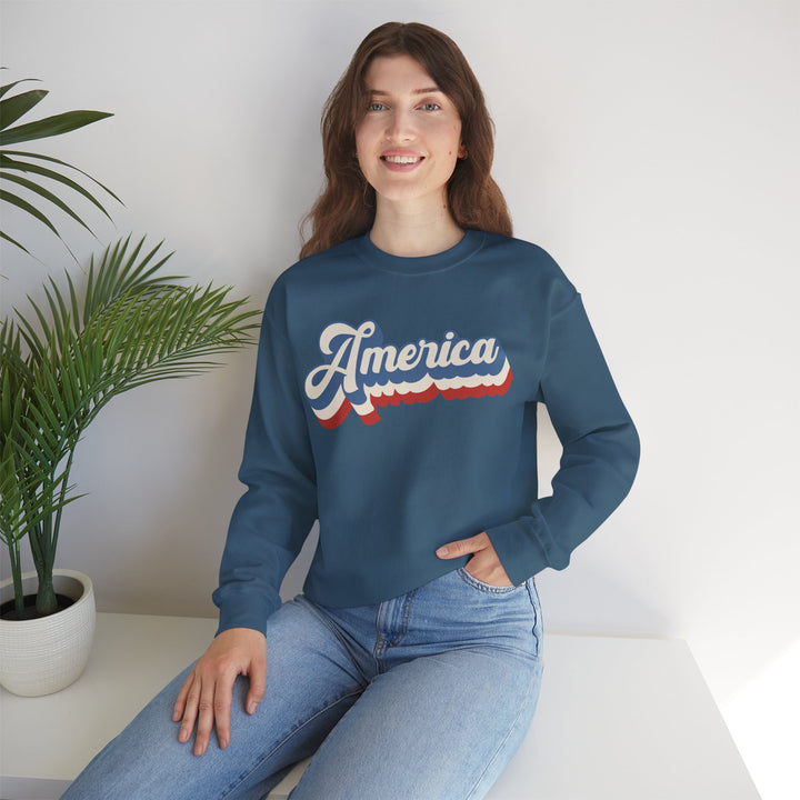 Retro America - Unisex Heavy Blend™ Crewneck Sweatshirt