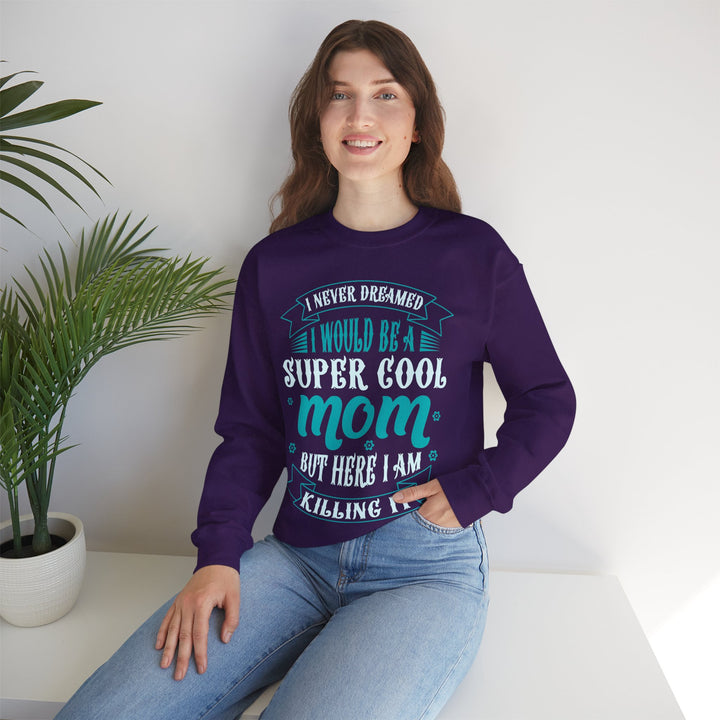 Super Cool Mom - Unisex Heavy Blend™ Crewneck Sweatshirt